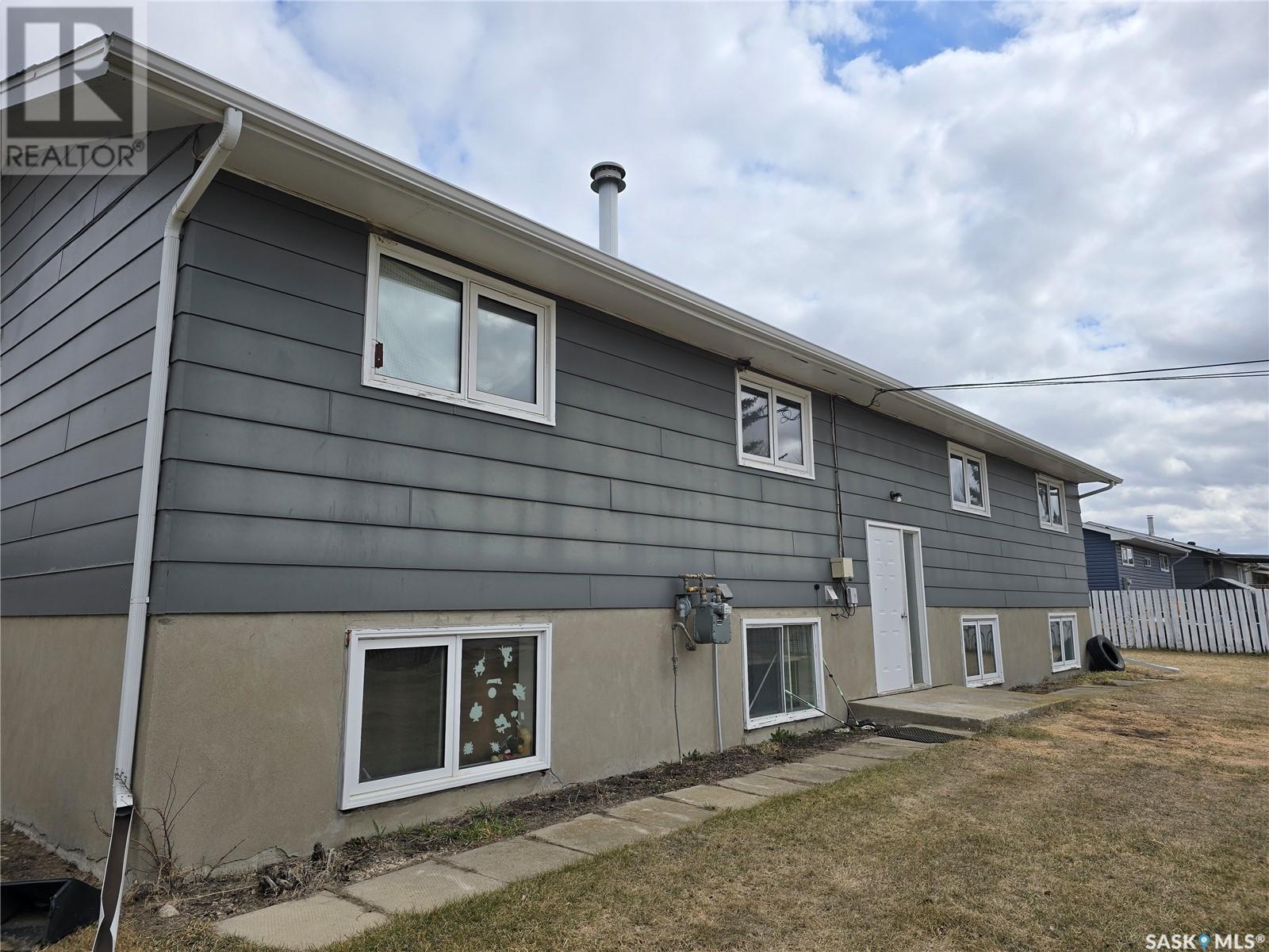 1006 Pacific Street, Grenfell, Saskatchewan  S0G 2B0 - Photo 7 - SK003162