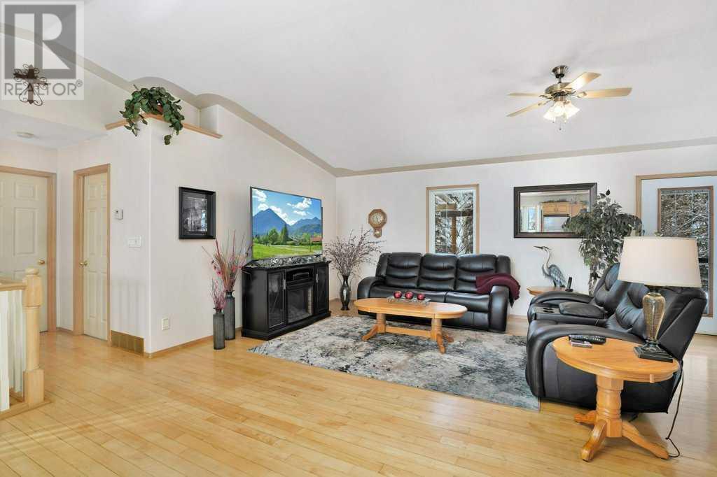335016 Hi Way 21, Rural Kneehill County, Alberta  T0M 2C0 - Photo 10 - A2185227