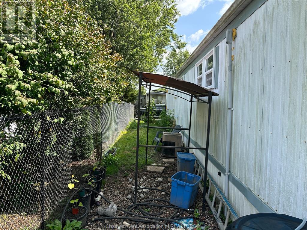 104 Essex Court, Chatham, Ontario  N7L 4K6 - Photo 21 - 25007050