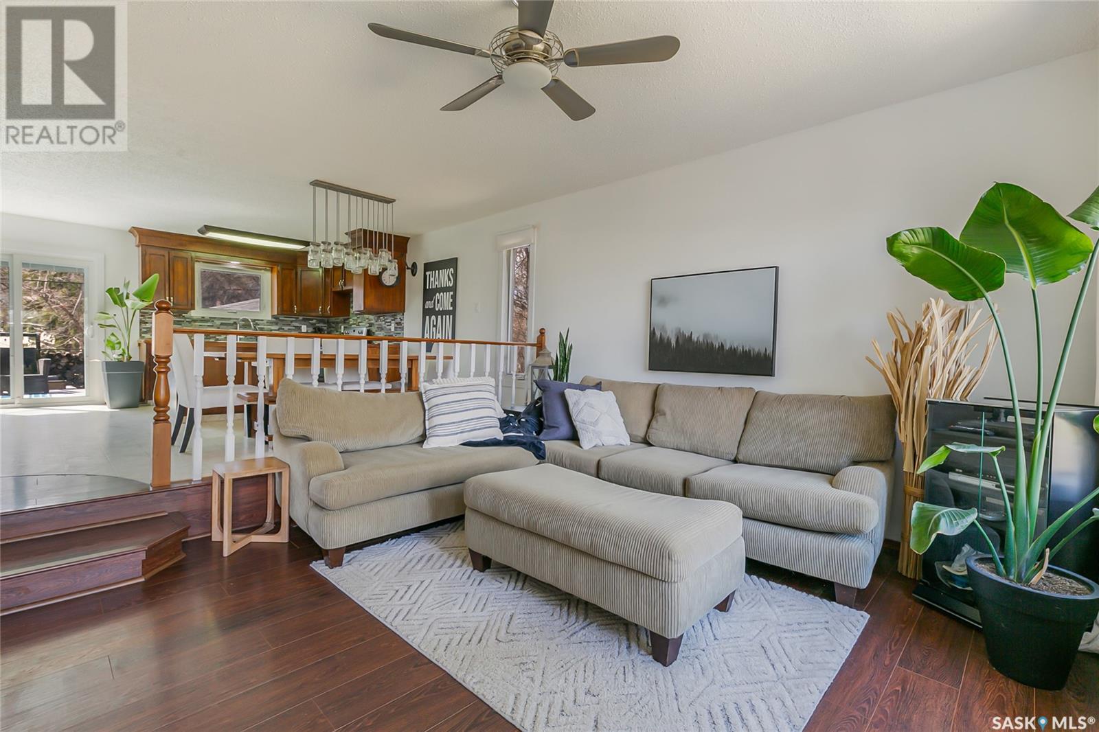 Property at 351 Green AVENUE image 3