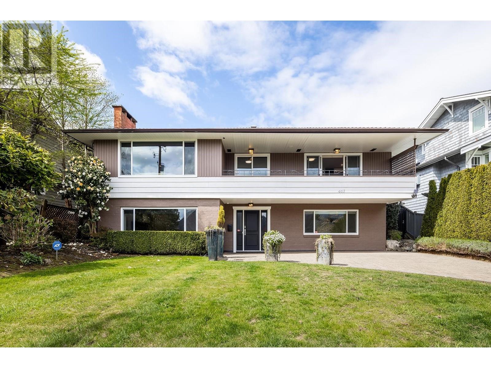 Property at 463 BEACHVIEW DRIVE image 5