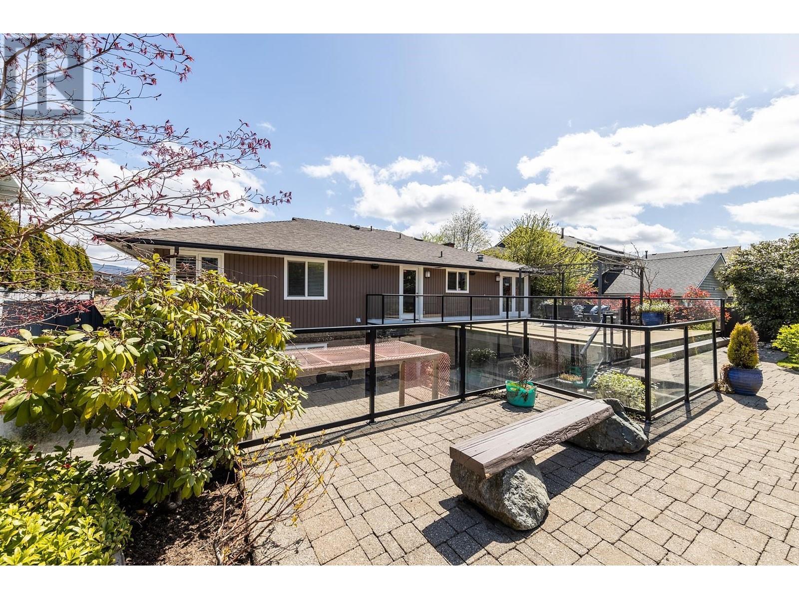 463 Beachview Drive, North Vancouver, British Columbia  V7G 1P5 - Photo 34 - R2993866