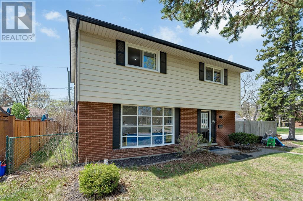 Property at 2805 SKYLINE DRIVE image 3