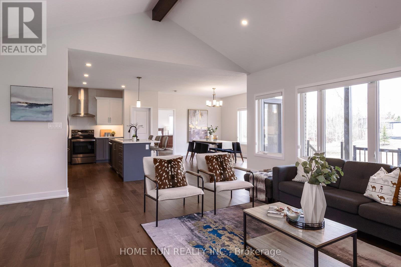 Property at 212 SUMMERVIEW TERRACE image 3