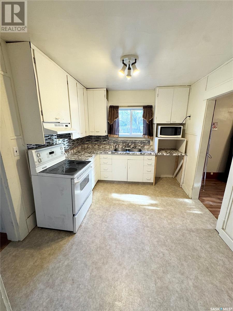 219 2nd Avenue, Spalding, Saskatchewan  S0K 4C0 - Photo 11 - SK003777