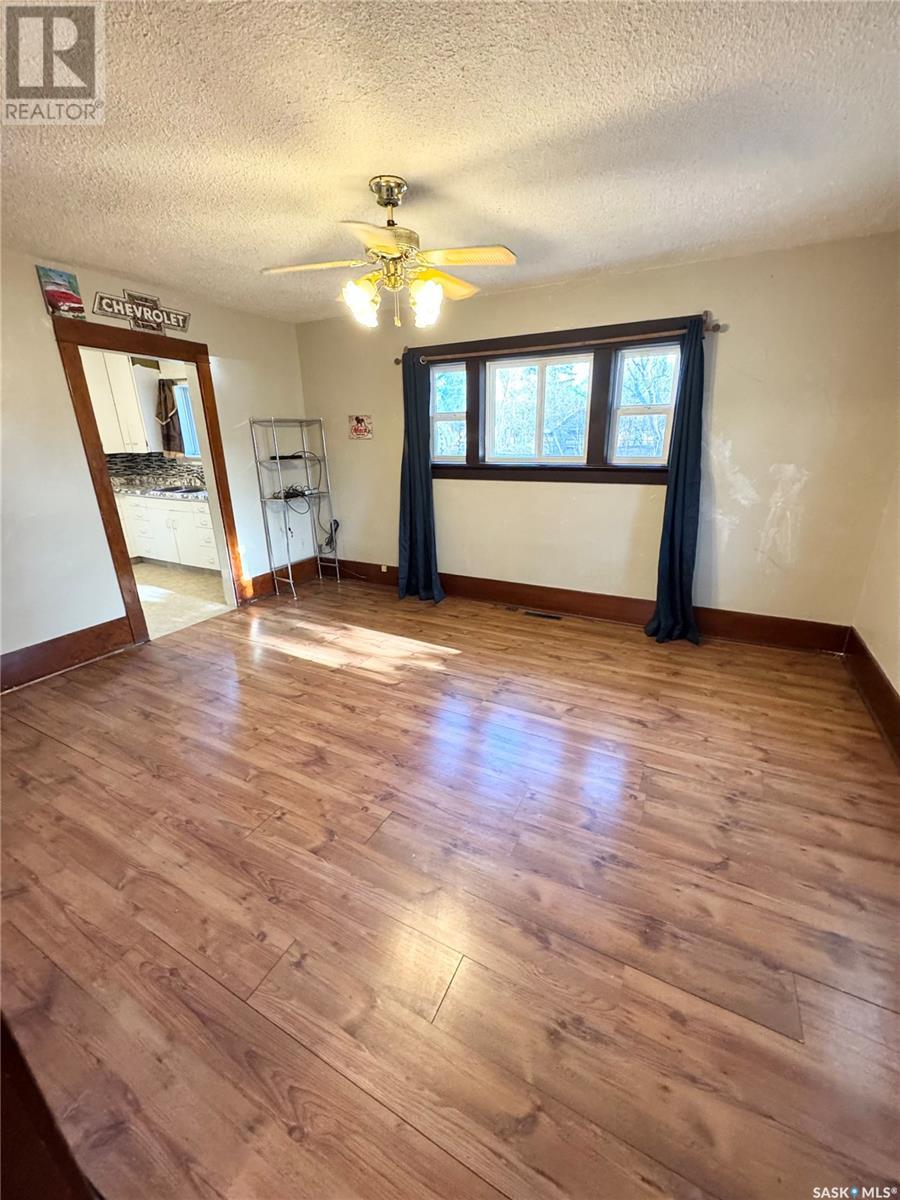 219 2nd Avenue, Spalding, Saskatchewan  S0K 4C0 - Photo 15 - SK003777