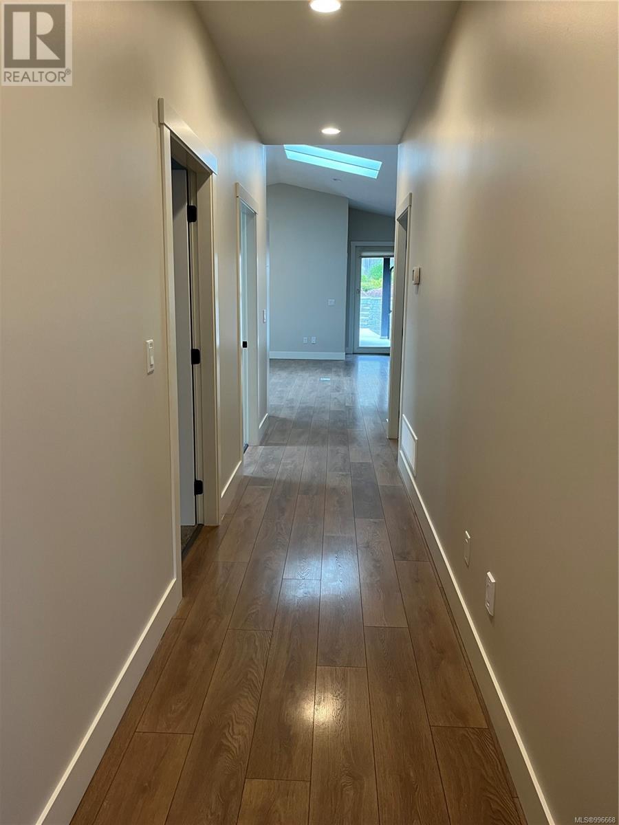 Property at 3073 Neyland Rd image 5