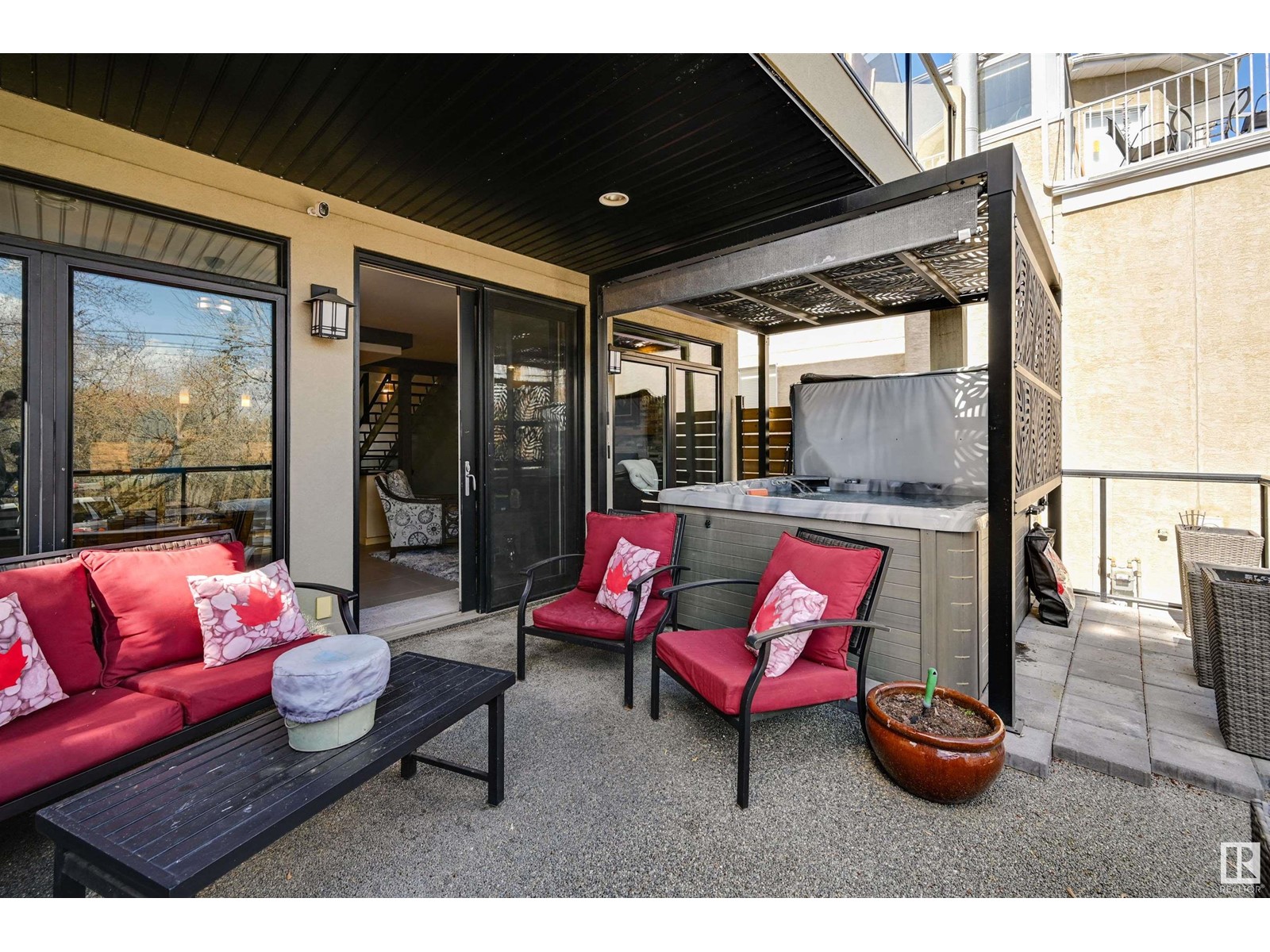 Property at 10221 88 ST NW image 3