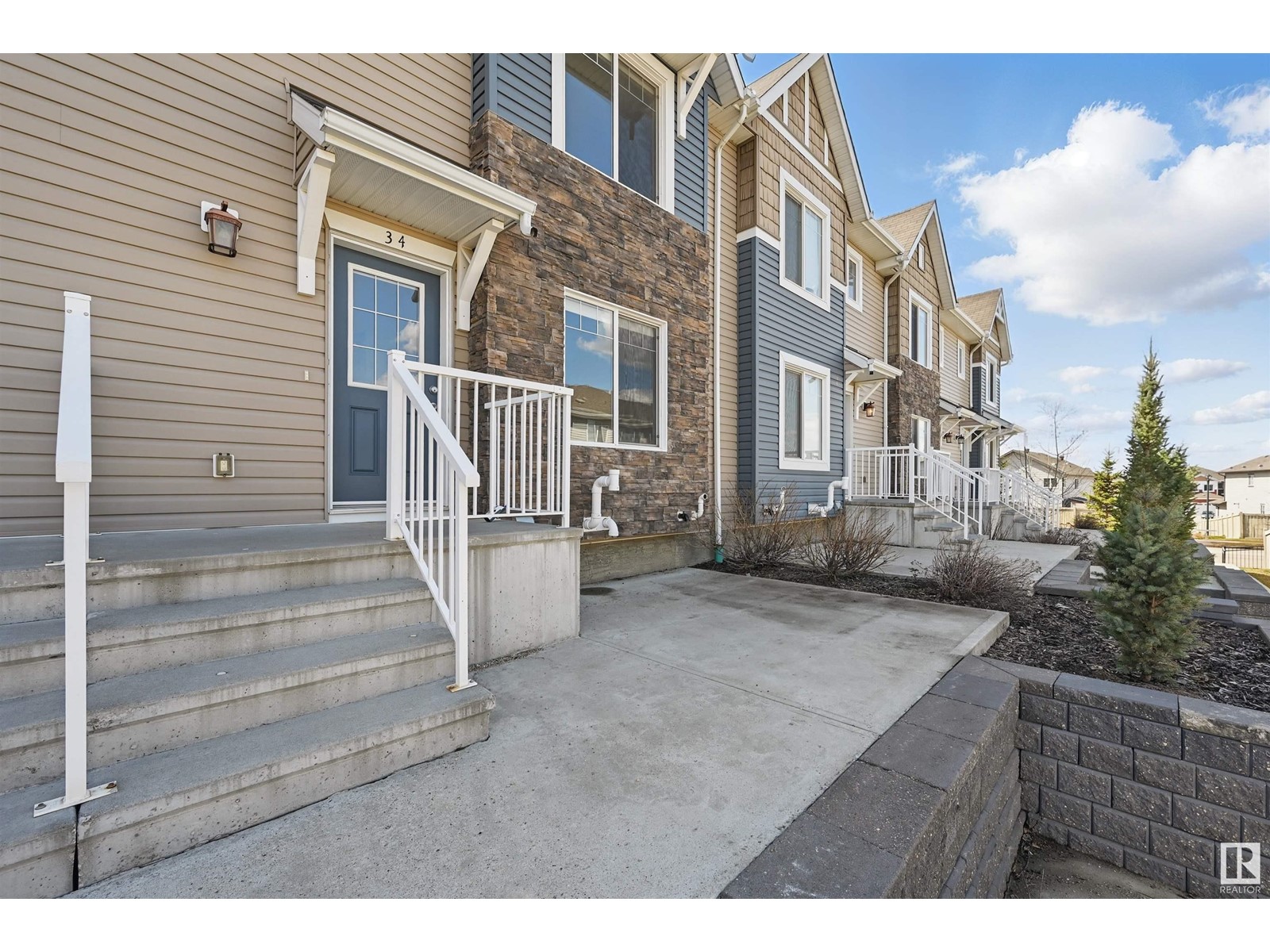 Property at #34 2922 MAPLE WY NW image 2
