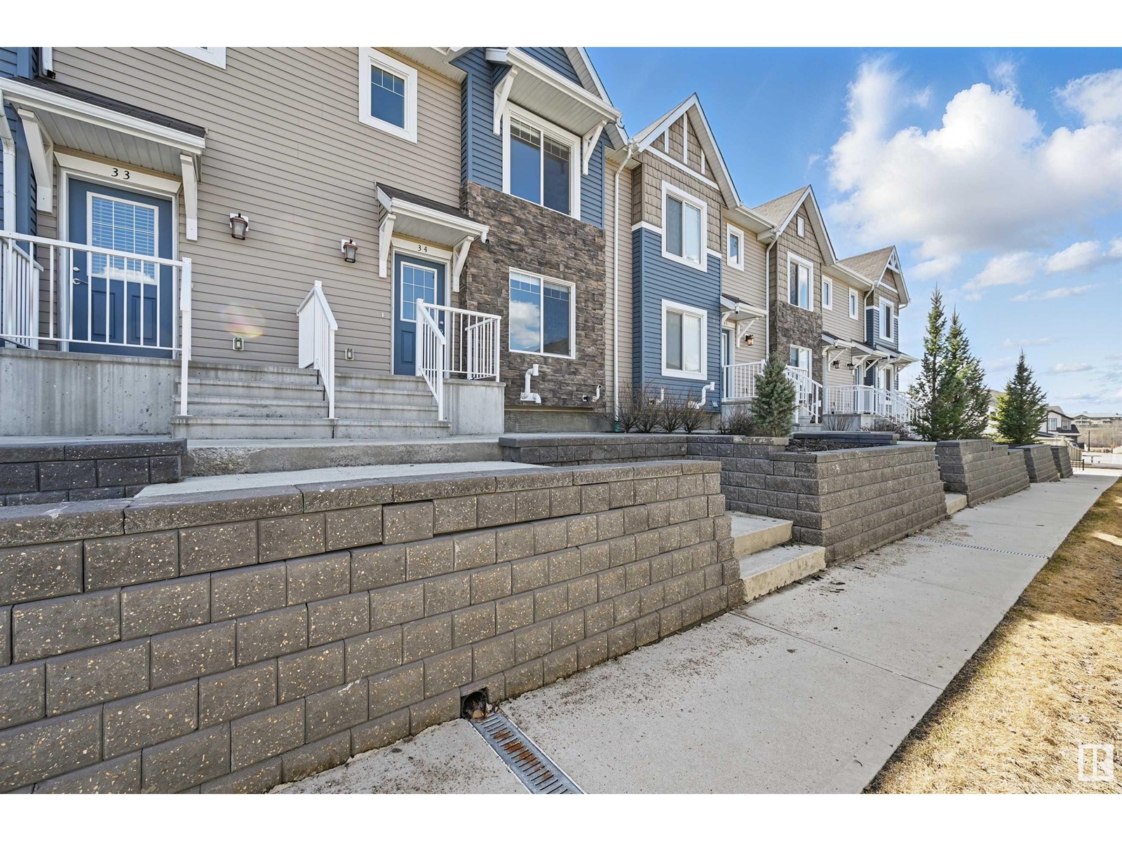 Property at #34 2922 MAPLE WY NW image 1
