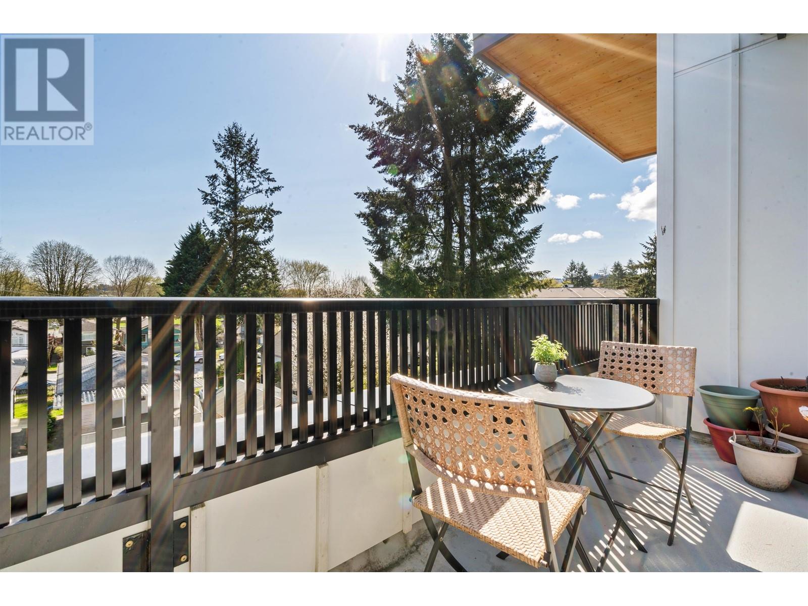 Property at 404 2160 GRANT AVENUE image 3
