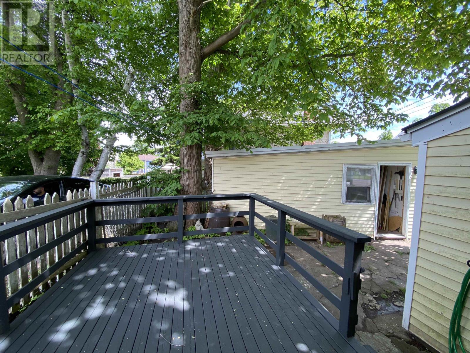 Property at 246 Cumberland Street image 3