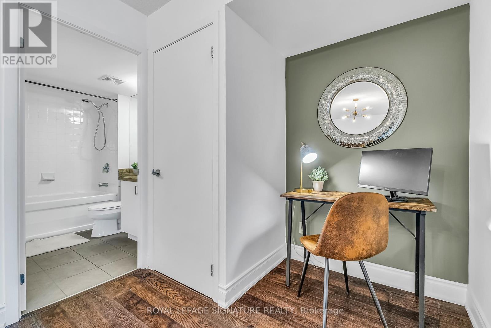 1701 - 231 Fort York Boulevard, Toronto, Ontario  M5V 1B2 - Photo 18 - C12105945