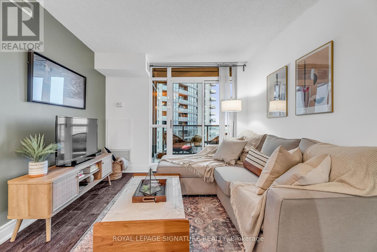 1701 - 231 Fort York Boulevard, Toronto, Ontario  M5V 1B2 - Photo 5 - C12105945