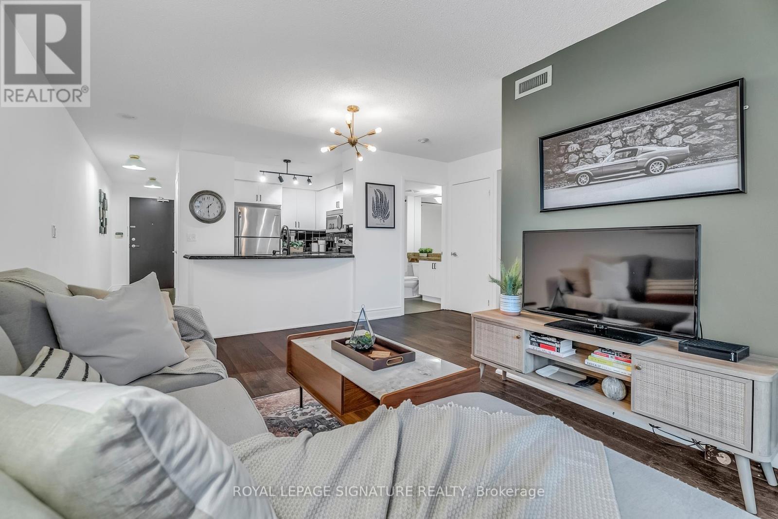 1701 - 231 Fort York Boulevard, Toronto, Ontario  M5V 1B2 - Photo 4 - C12105945