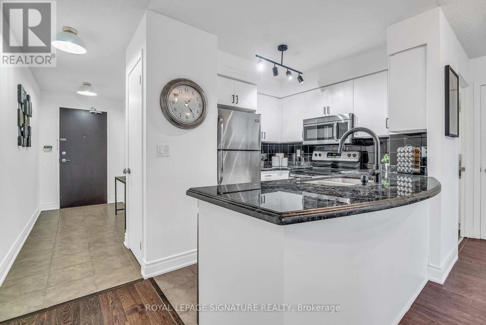 1701 - 231 Fort York Boulevard, Toronto, Ontario  M5V 1B2 - Photo 9 - C12105945