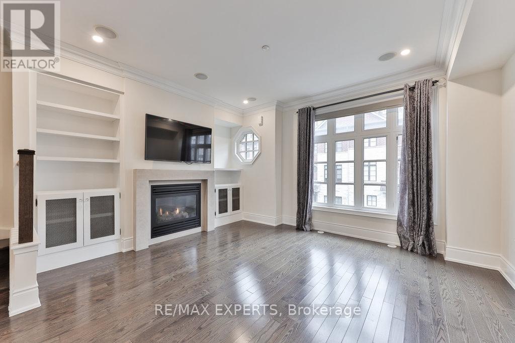 Property at 25 POWSELAND CRESCENT image 3