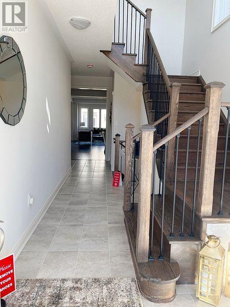 178 Fallharvest Way, Whitchurch-Stouffville, Ontario  L4A 4W3 - Photo 13 - N12105977