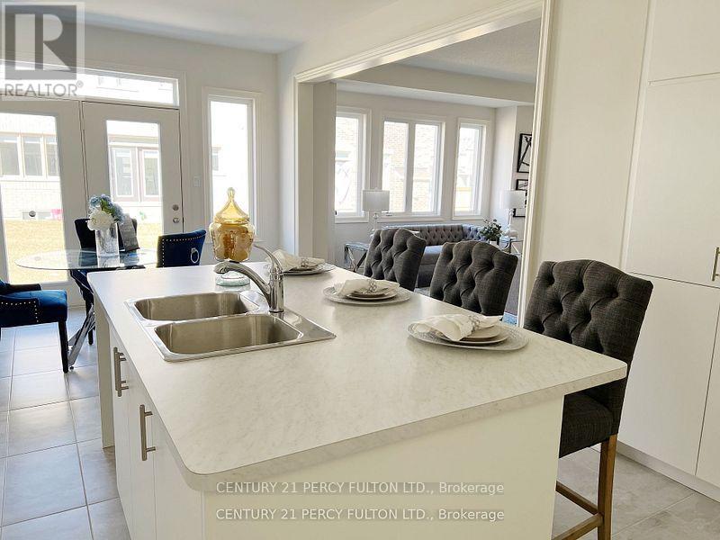Property at 178 FALLHARVEST WAY image 4