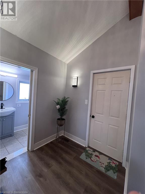 332-1/2 Grantham Avenue, St. Catharines, Ontario  L2M 5A6 - Photo 20 - 40721138