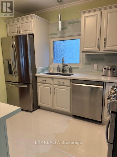 1 - 140 Ottawa Street S, Hamilton, Ontario  L8K 2E4 - Photo 15 - X12105957