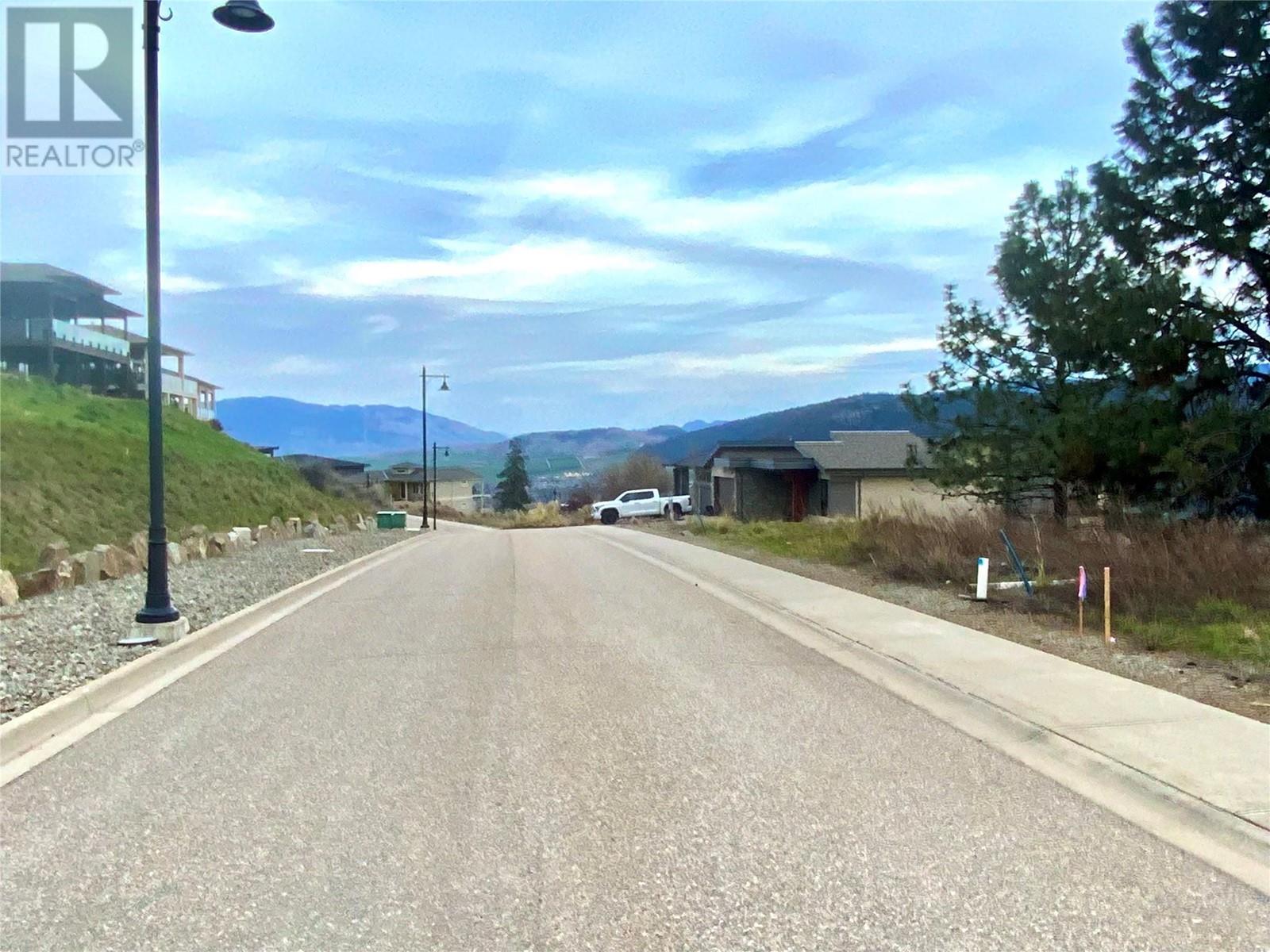 8944 Davidson Place, Vernon, British Columbia  V1H 2K9 - Photo 16 - 10344243