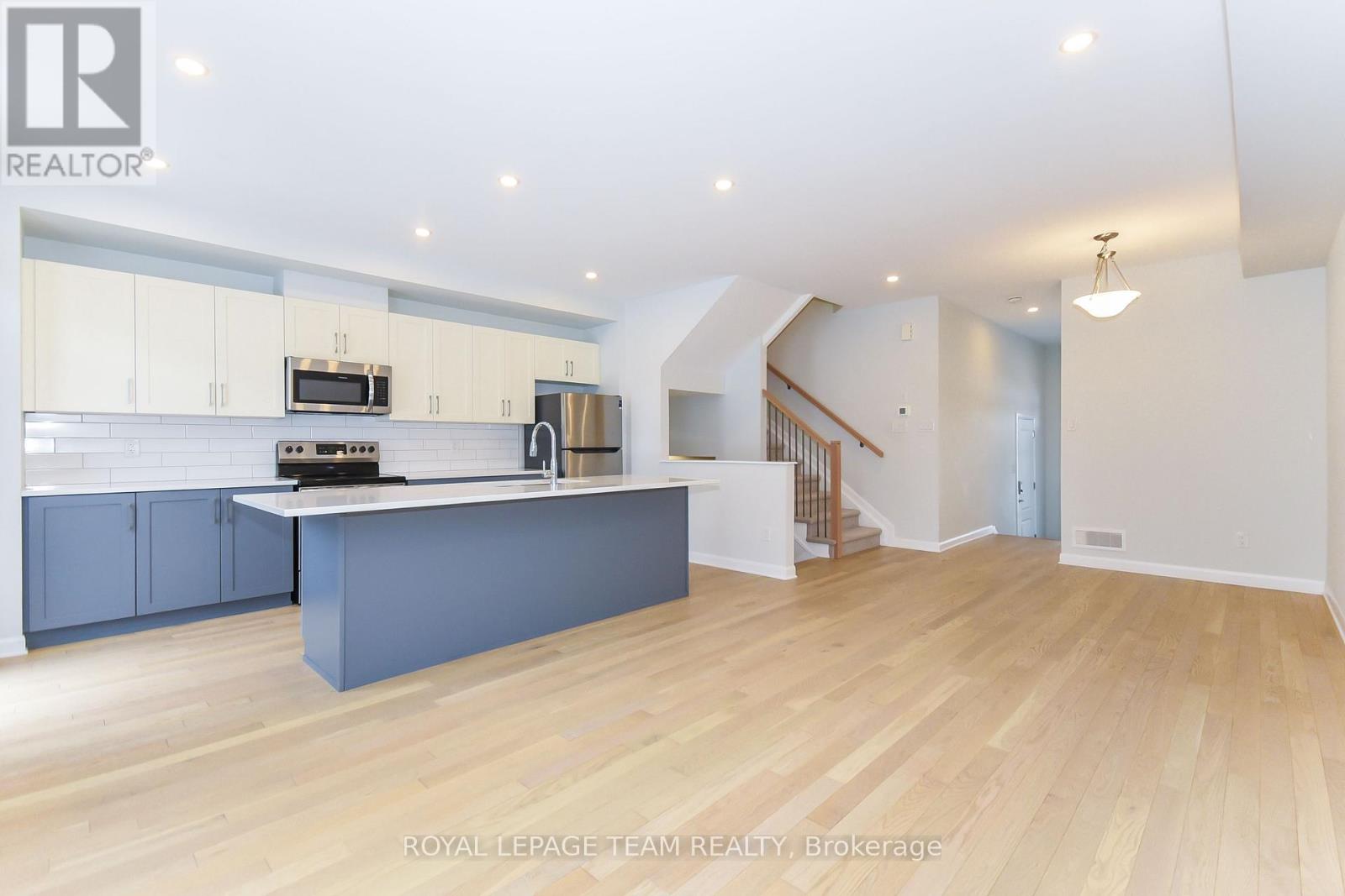 522 Branch Street, Ottawa, Ontario  K2J 6P3 - Photo 8 - X12105991