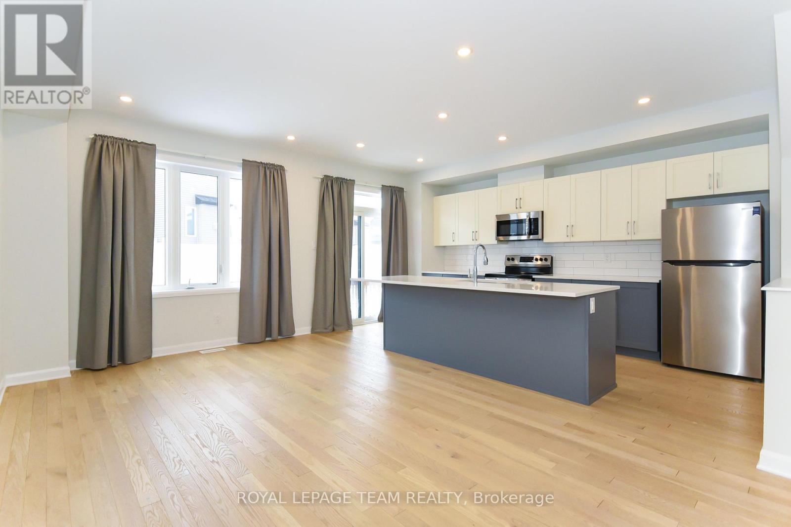 522 Branch Street, Ottawa, Ontario  K2J 6P3 - Photo 9 - X12105991