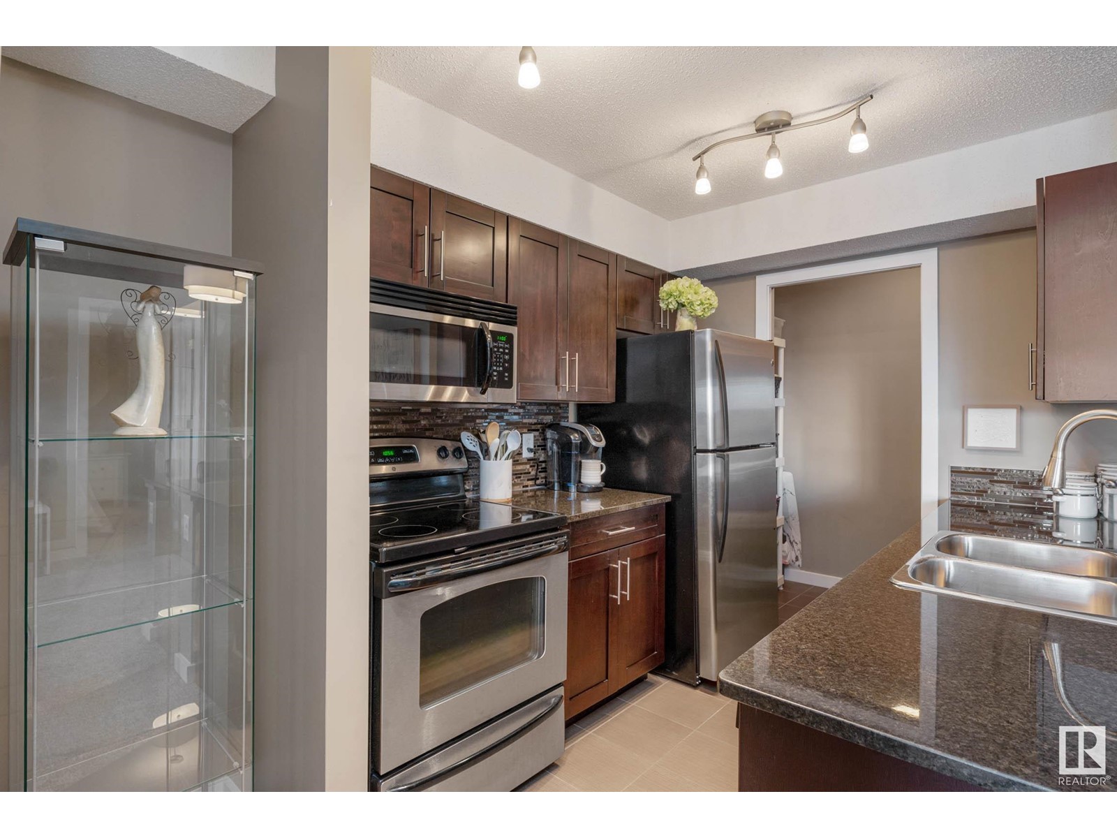 Property at #415 534 WATT BV SW image 4