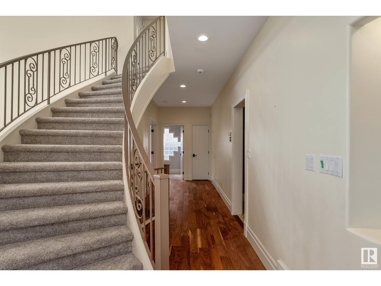 Property at 11503 13 AV NW image 4
