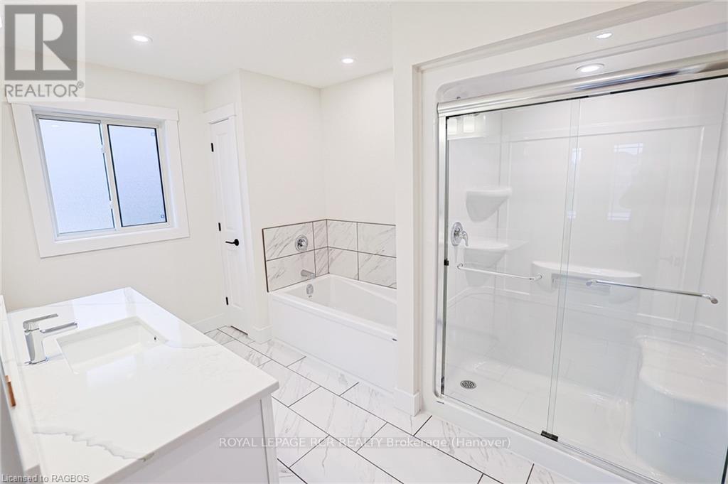 222 16th Avenue Crescent, Hanover, Ontario  N4N 3V3 - Photo 17 - X10847621