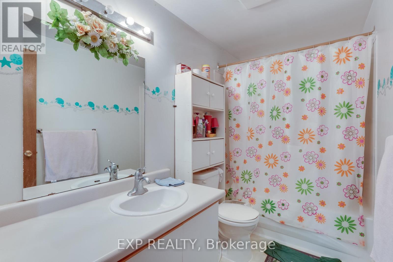 Photo 17 of 28 for 1384 Bentley Drive