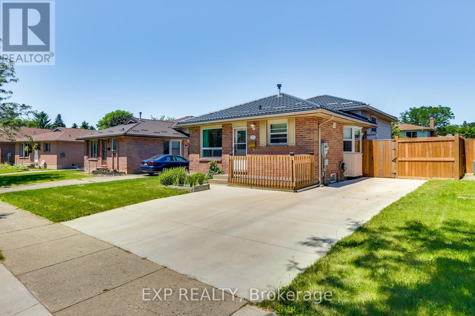 Photo 2 of 28 for 1384 Bentley Drive