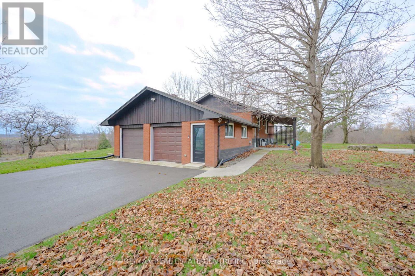 491 Hwy 5 W, Hamilton, Ontario  L9H 5E2 - Photo 14 - X12105602