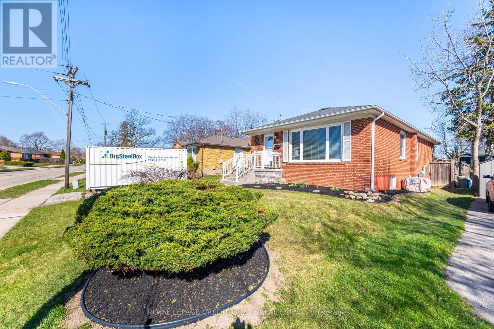 Property at 2143 MOUNTAINSIDE DRIVE image 2