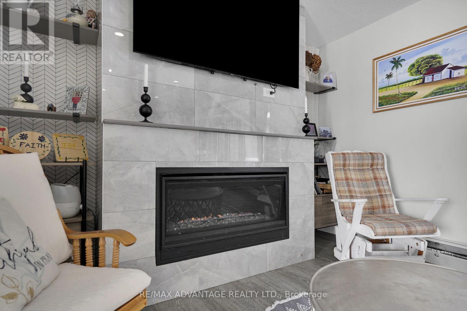 Photo 11 of 48 for 9755 Longwoods Road