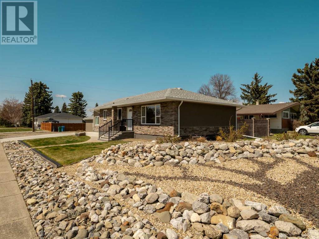 Property at 2615 3 Avenue S image 3