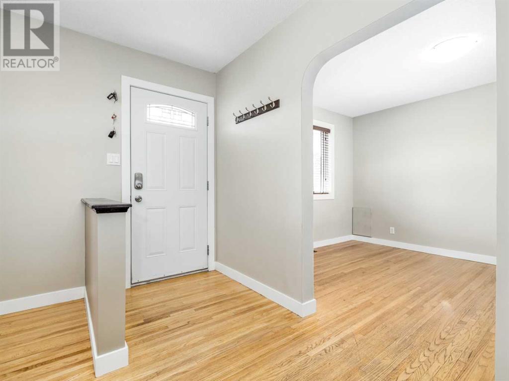 Property at 2615 3 Avenue S image 4