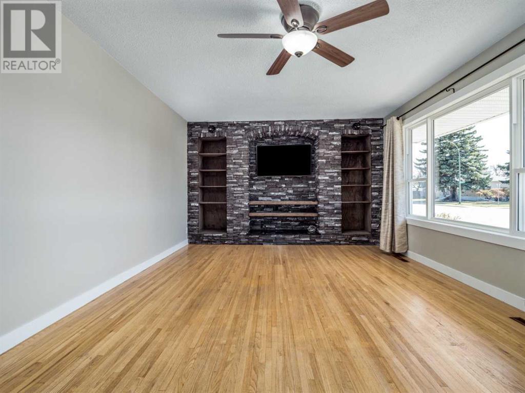 Property at 2615 3 Avenue S image 5