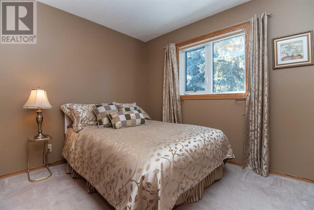 8 Willow Street, Sylvan Lake, Alberta  T4S 1M1 - Photo 22 - A2195924