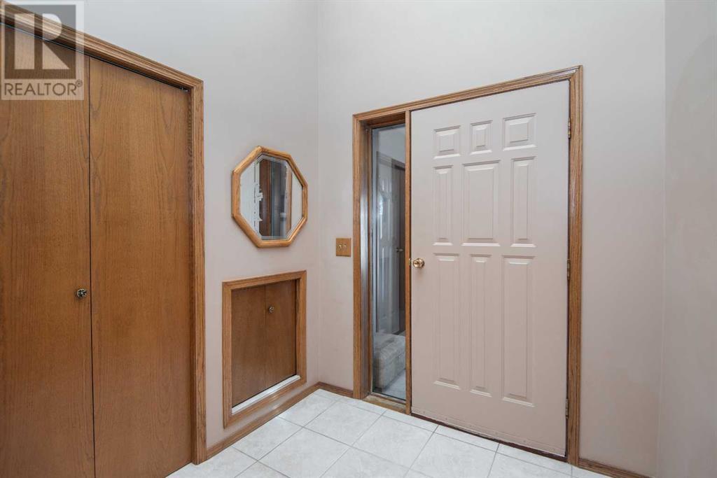 8 Willow Street, Sylvan Lake, Alberta  T4S 1M1 - Photo 7 - A2195924