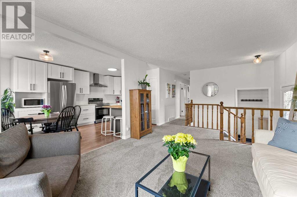 193 Acacia Drive Se, Airdrie, Alberta  T4B 1G5 - Photo 4 - A2210755