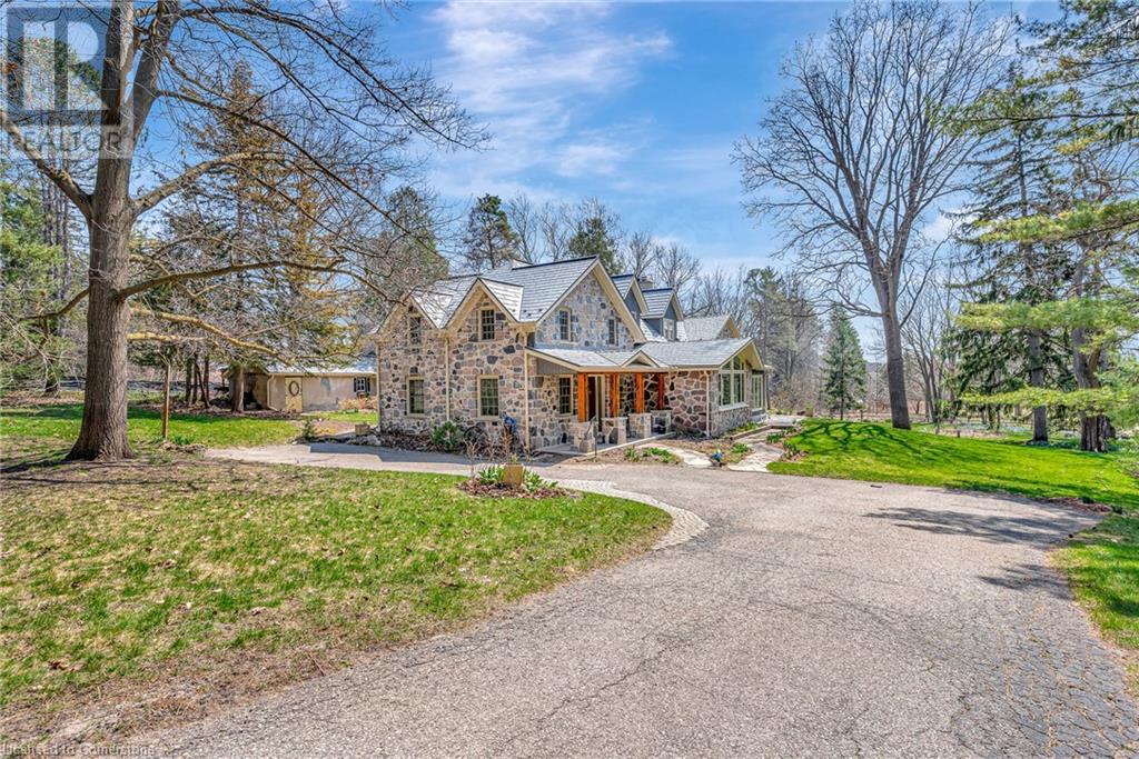 Property at 17 THE KIRKSWAY image 2