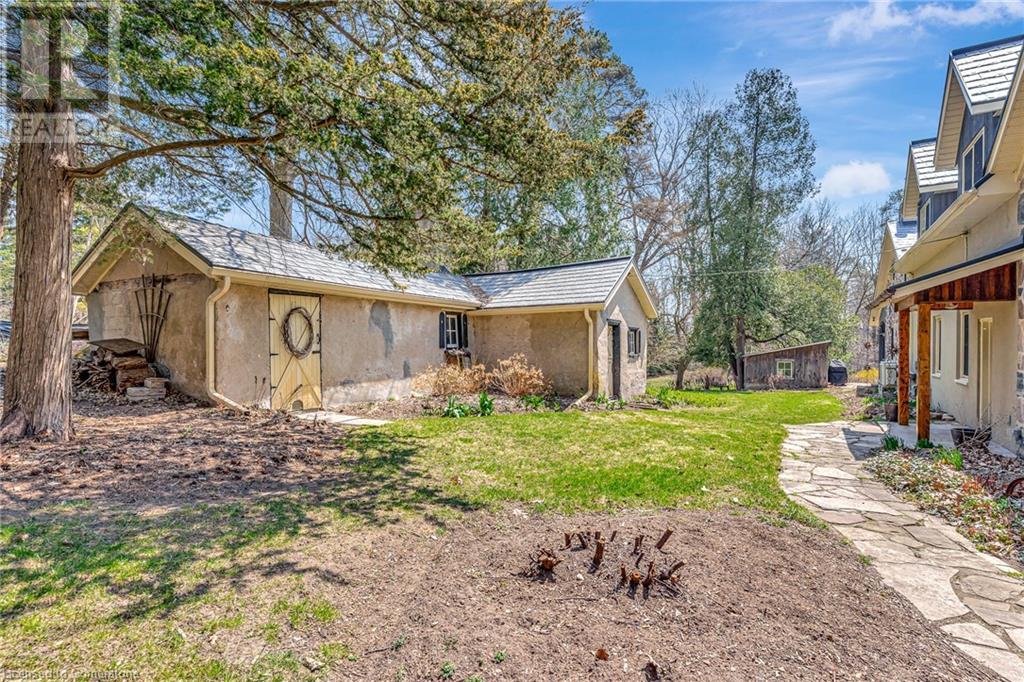 Property at 17 THE KIRKSWAY image 4