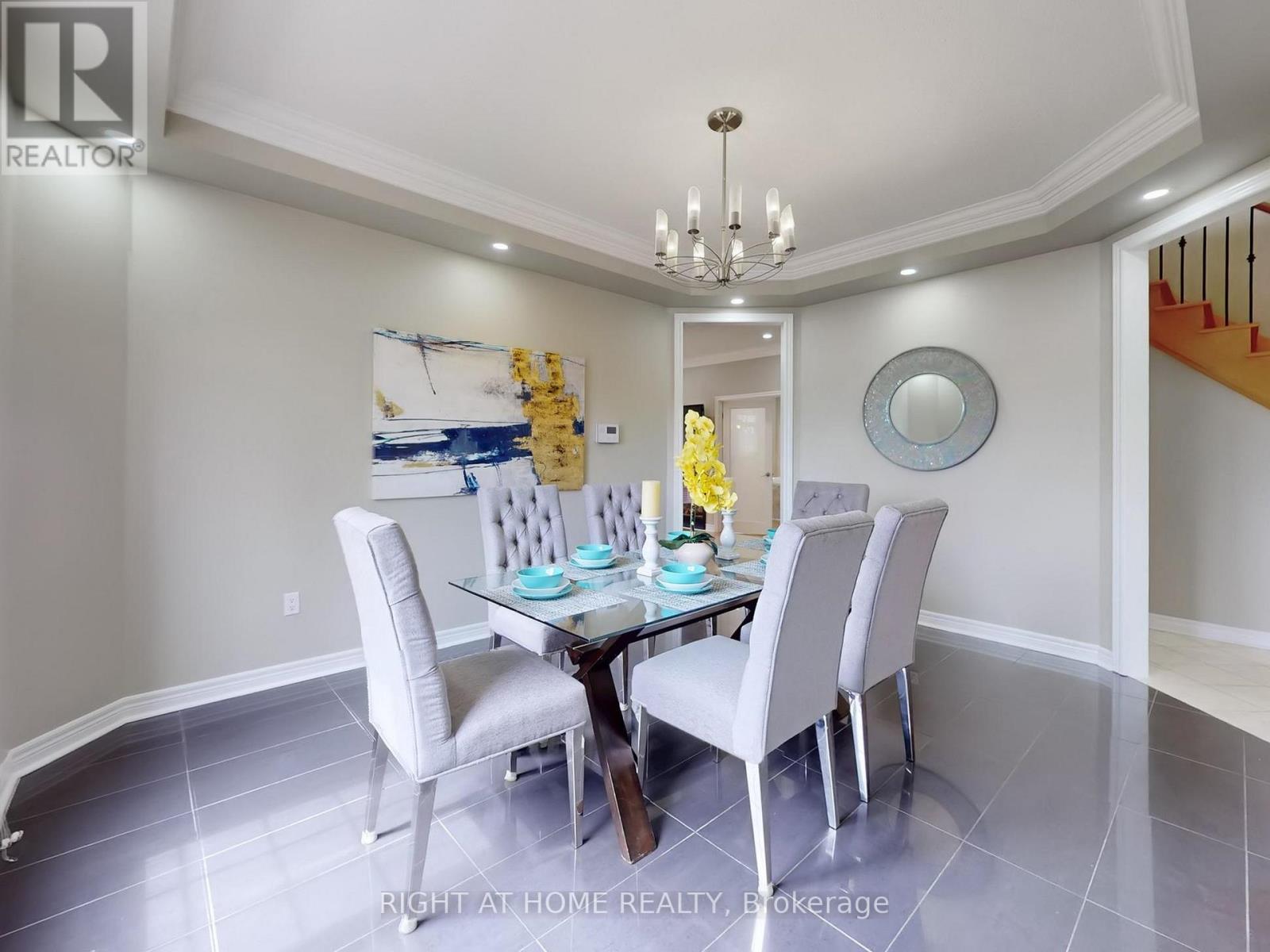 3585 Stonecutter Crescent, Mississauga, Ontario  L5M 7N7 - Photo 10 - W12106025