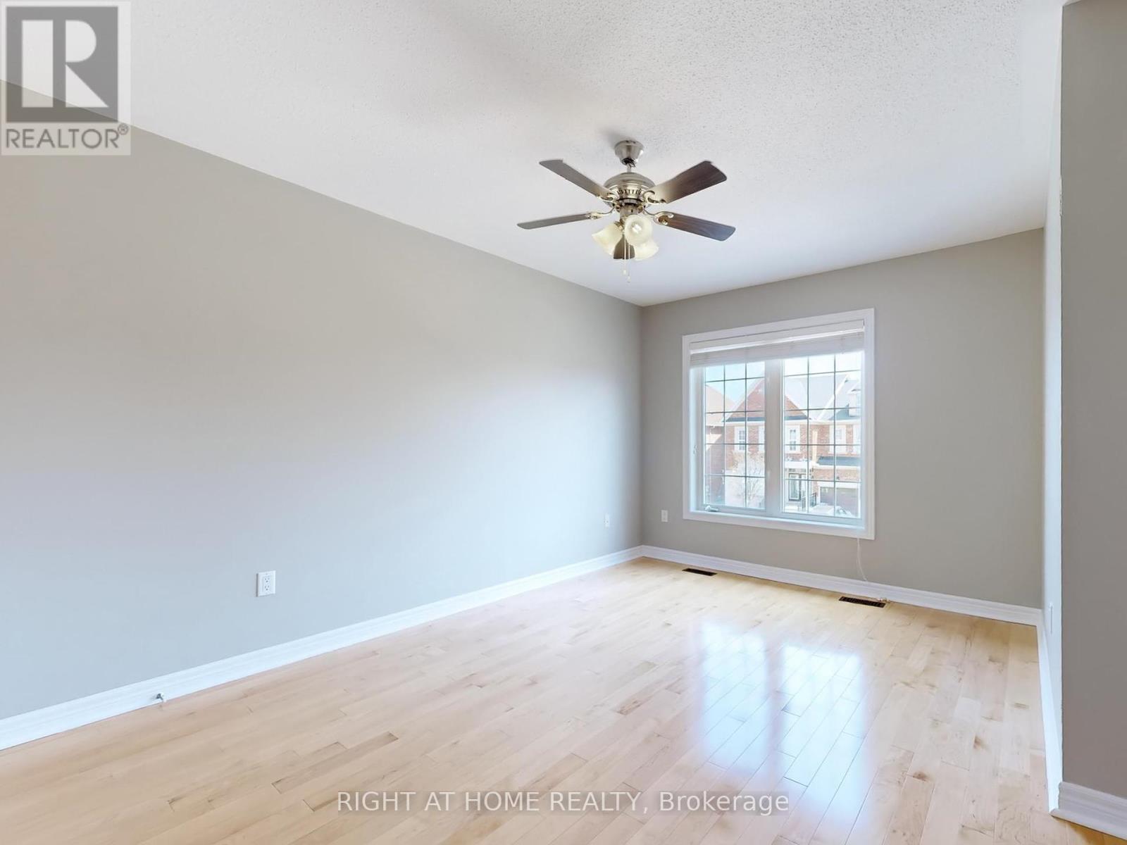 3585 Stonecutter Crescent, Mississauga, Ontario  L5M 7N7 - Photo 32 - W12106025