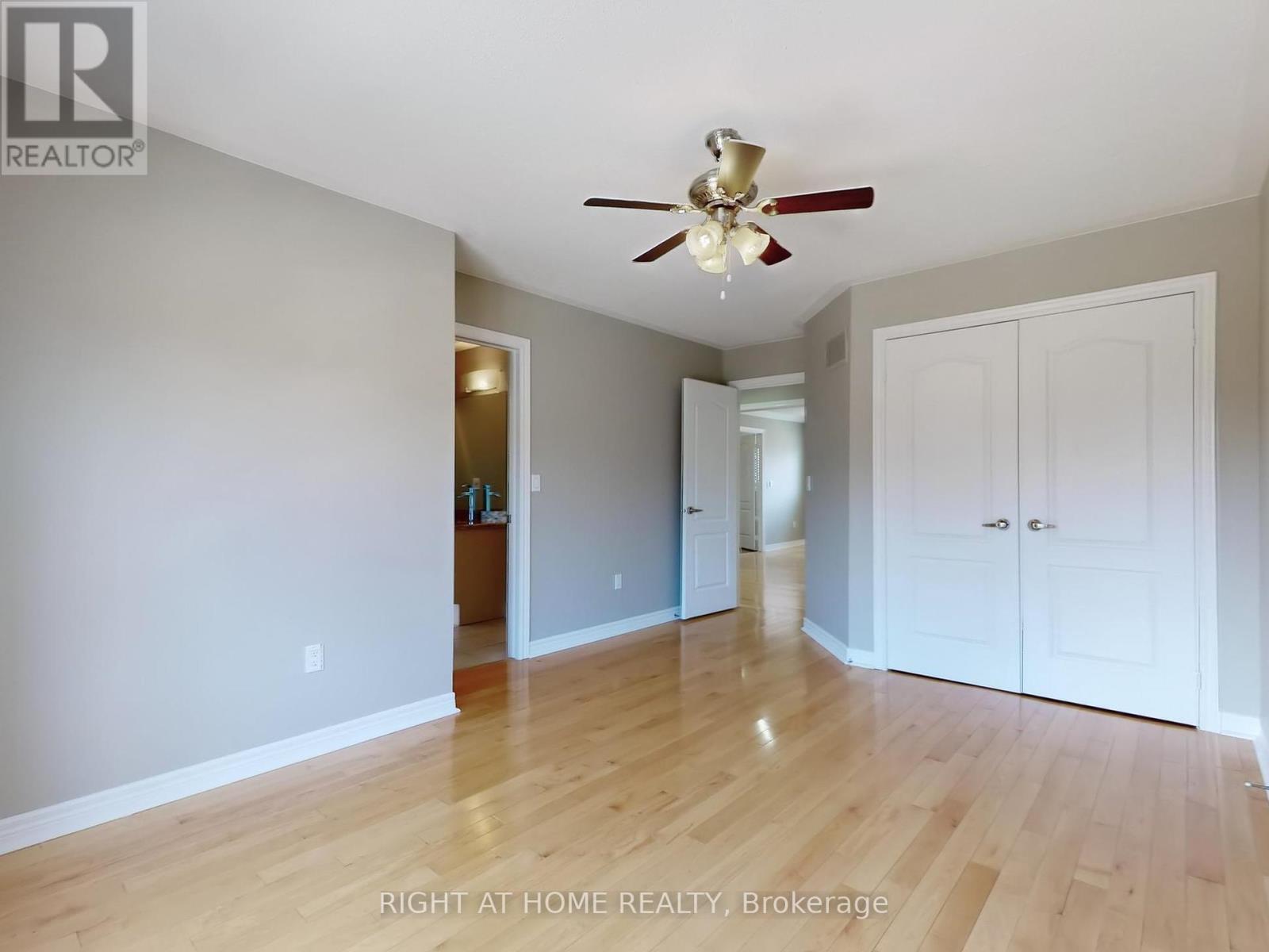 3585 Stonecutter Crescent, Mississauga, Ontario  L5M 7N7 - Photo 33 - W12106025