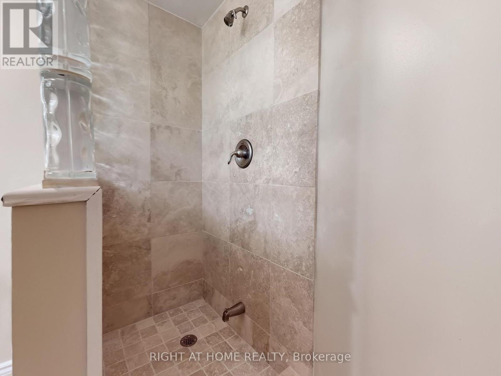 3585 Stonecutter Crescent, Mississauga, Ontario  L5M 7N7 - Photo 45 - W12106025