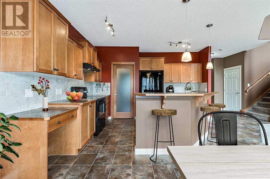 418 Drake Landing Point, Okotoks, Alberta  T1S 2M6 - Photo 17 - A2213212