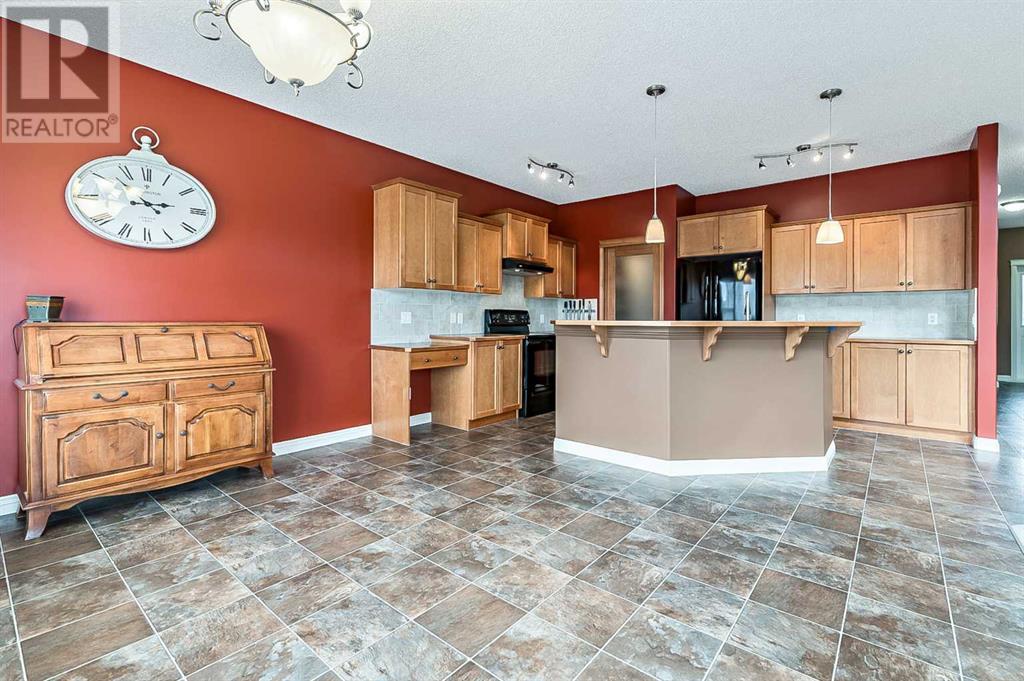 418 Drake Landing Point, Okotoks, Alberta  T1S 2M6 - Photo 14 - A2213212